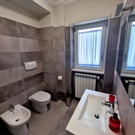 Il Filo Rosso * ל'אקווילה